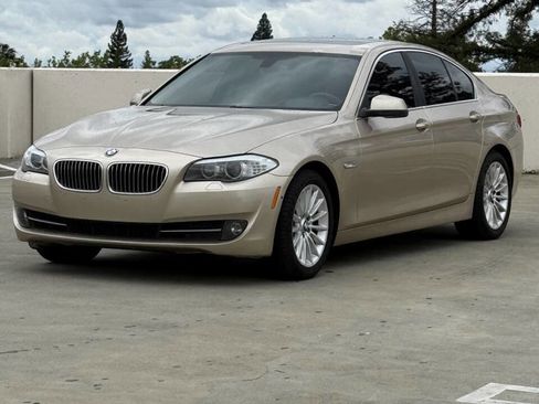 Used 2013 BMW 535i Sedan image 1