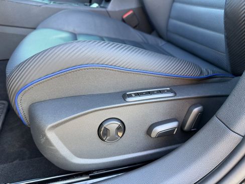 Used 2024 Volkswagen Golf R 2.0T image 15