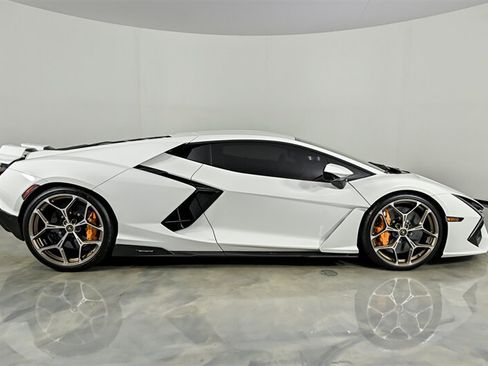 Used 2025 Lamborghini Revuelto AWD/4WD image 15