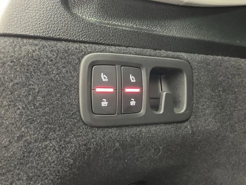 Used 2023 Audi Q7 3.0T Premium w/ Convenience Package image 18