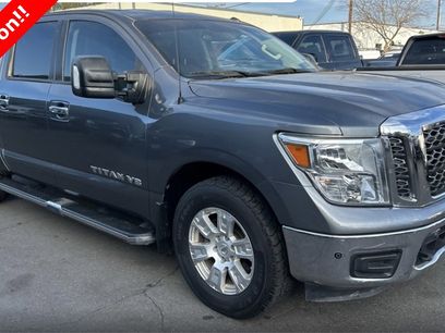 Used 2018 Nissan Titan SV w/ SV Convenience Package