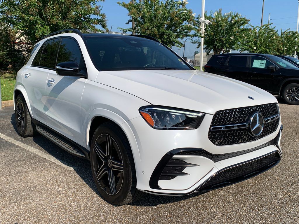 Used 2025 Mercedes-Benz GLE 350 4MATIC image 1