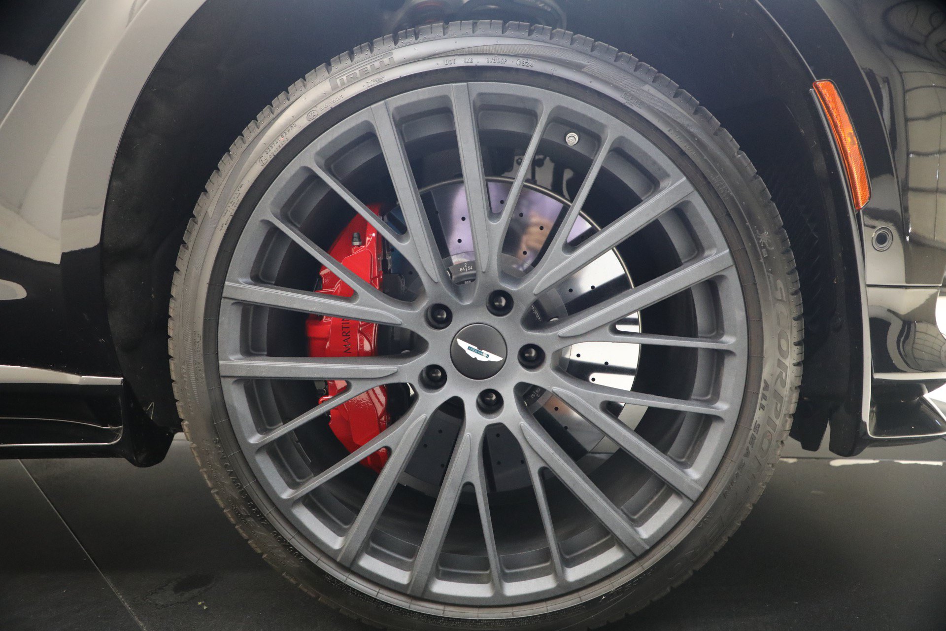 Used 2025 Aston Martin DBX 707 AWD/4WD image 15