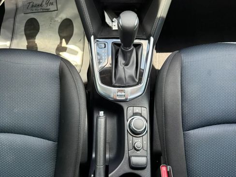 Used 2019 Toyota Yaris LE FWD image 14