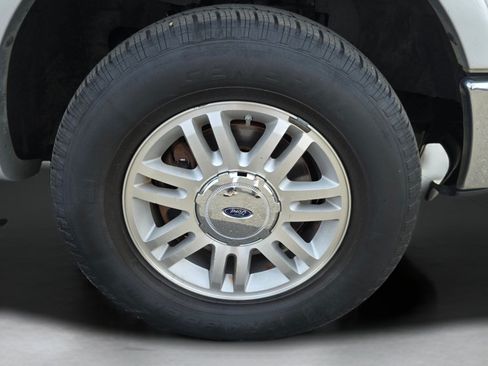 Used 2011 Ford F150 Lariat w/ Lariat Plus Pkg AWD/4WD image 30