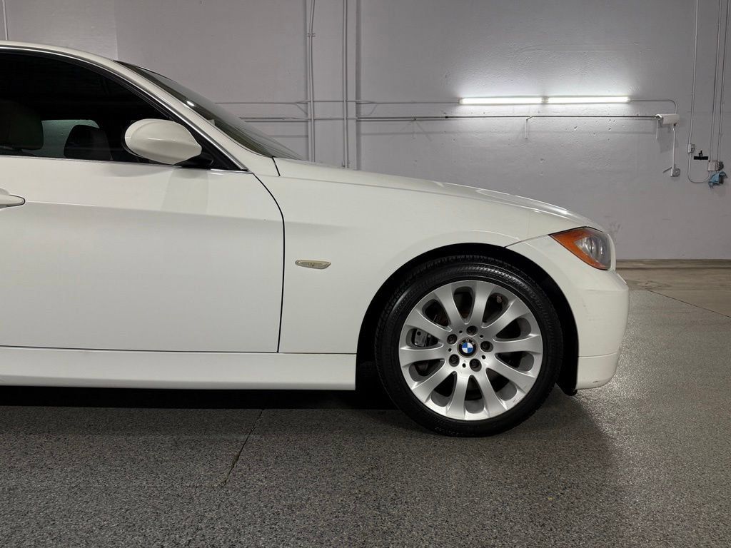 Used 2007 BMW 335xi Sedan AWD/4WD image 5