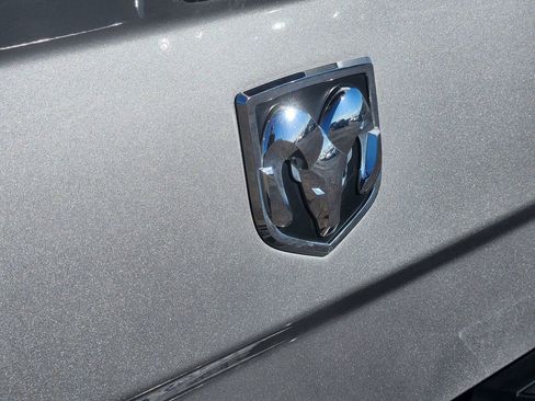 Used 2022 RAM 1500 Classic SLT image 11