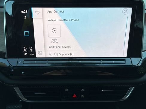 Used 2024 Volkswagen Atlas SE image 14