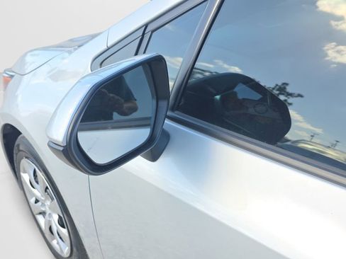 Used 2024 Toyota Corolla LE FWD image 7