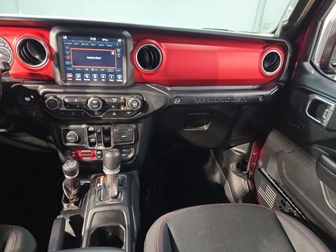 Used 2021 Jeep Wrangler Unlimited Rubicon AWD/4WD image 11