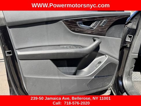 Used 2021 Audi Q8 Premium Plus w/ Premium Plus Package AWD/4WD image 25