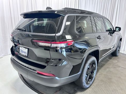 New 2026 Jeep Grand Cherokee L Limited AWD/4WD image 32