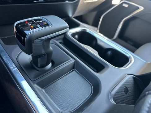 Used 2025 Chevrolet Silverado 1500 LTZ RWD image 38