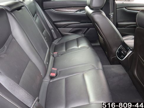 Used 2018 Cadillac XTS Luxury image 21