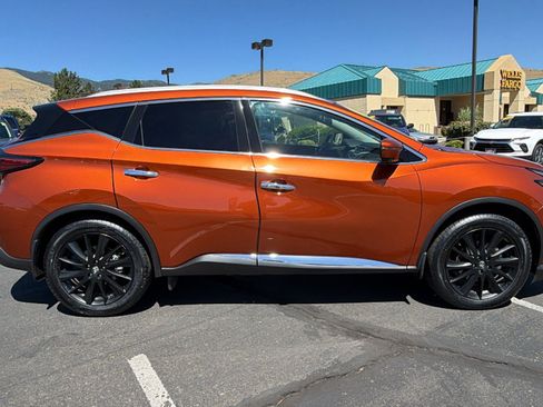 Used 2022 Nissan Murano Platinum w/ Cargo Package FWD image 2