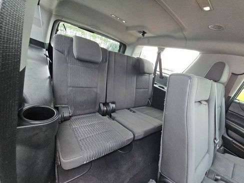 Used 2020 GMC Yukon XL SLE w/ Convenience Package RWD image 16