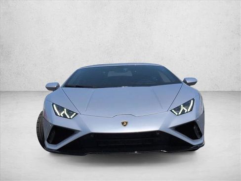 Used 2023 Lamborghini Huracan EVO RWD image 2