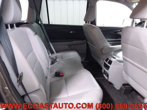 Used 2017 Honda Pilot Touring image 15