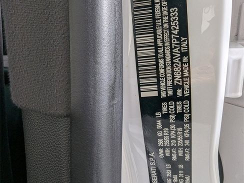 Used 2023 Maserati Grecale GT image 22