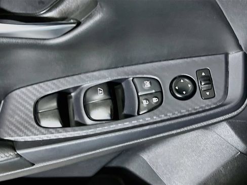 Used 2024 Nissan Sentra SV FWD image 16