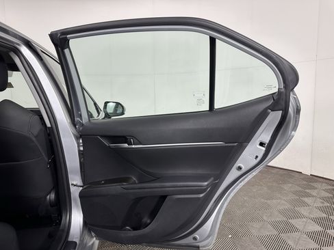 Used 2023 Toyota Camry LE image 32