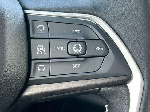 New 2026 Jeep Grand Cherokee L Limited AWD/4WD image 21