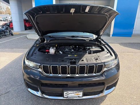 Used 2021 Jeep Grand Cherokee L Limited AWD/4WD image 11