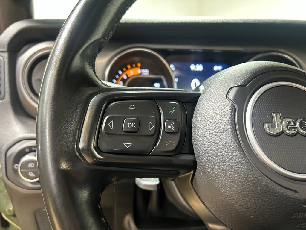 Used 2021 Jeep Gladiator Sport AWD/4WD image 22