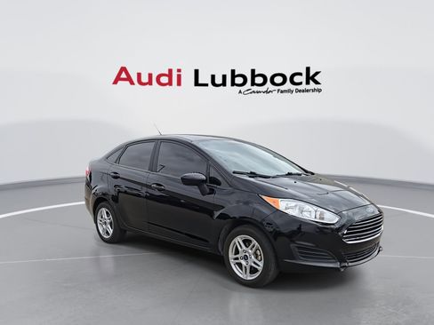Used 2019 Ford Fiesta SE image 2
