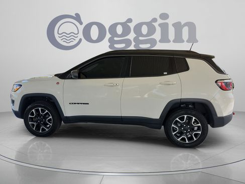 Used 2020 Jeep Compass Trailhawk AWD/4WD image 2