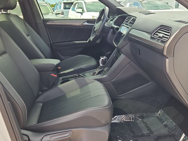 Used 2024 Volkswagen Tiguan SE R-Line FWD image 22