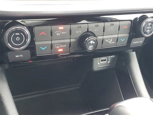 New 2026 Jeep Compass Limited w/ Sun, Sound & Navigation Group image 28