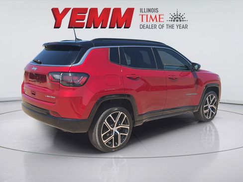 Used 2024 Jeep Compass Limited w/ Elite Group AWD/4WD image 10