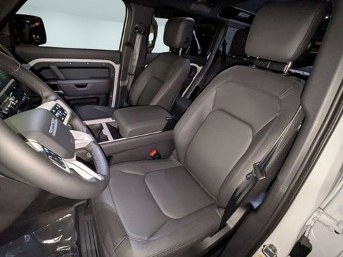 New 2026 Land Rover Defender 110 X-Dynamic SE AWD/4WD image 15