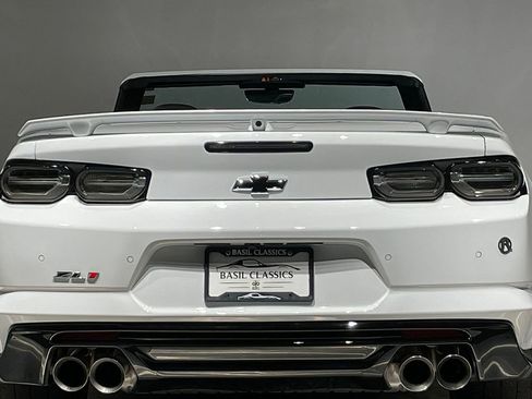 Used 2023 Chevrolet Camaro ZL1 RWD image 28