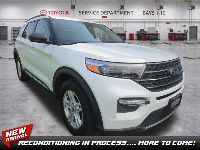 Used 2022 Ford Explorer XLT w/ Equipment Group 202A AWD/4WD image 1