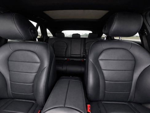 Used 2019 Mercedes-Benz GLC 300 4MATIC image 15