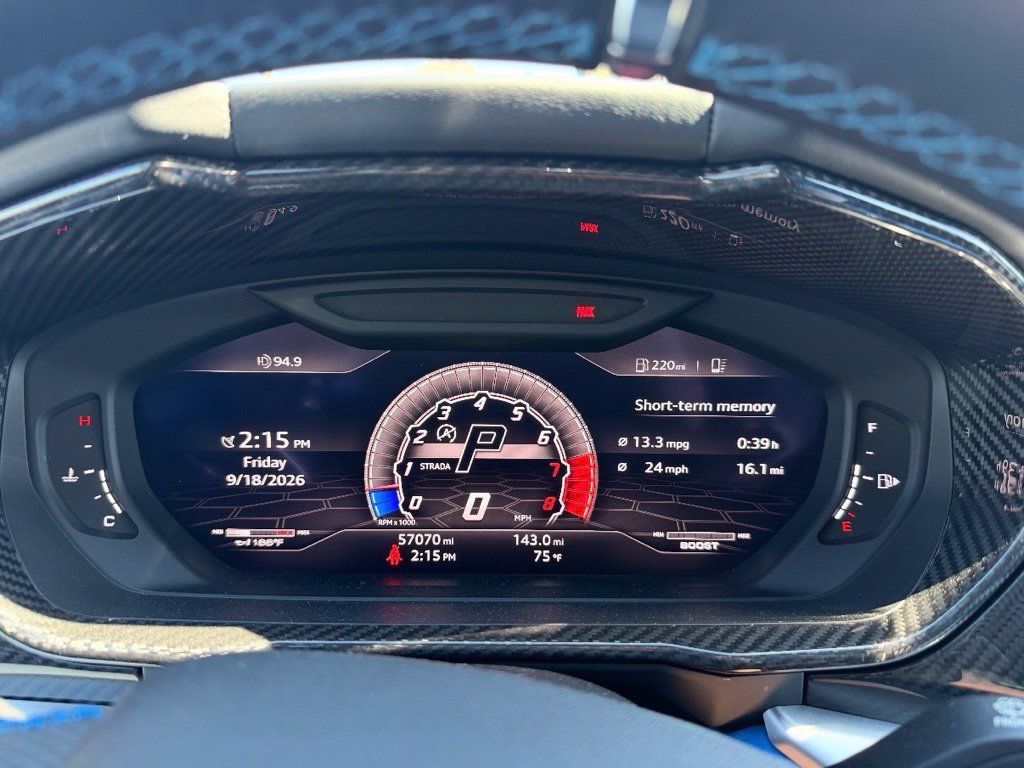 Used 2020 Lamborghini Urus AWD/4WD image 25