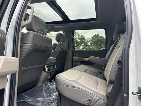 New 2025 Ford F250 Platinum w/ Platinum Plus Package image 20