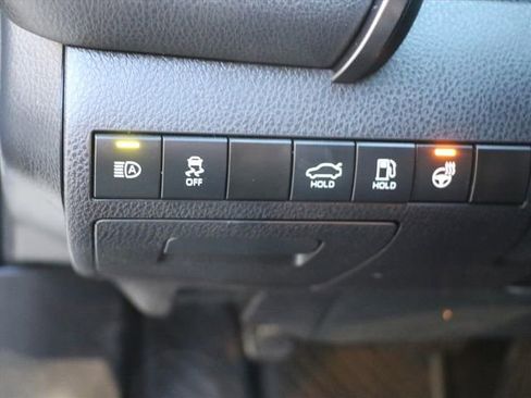 Used 2023 Toyota Camry SE image 30