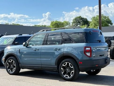 Used 2023 Ford Bronco Sport Outer Banks w/ Tech Package AWD/4WD image 35