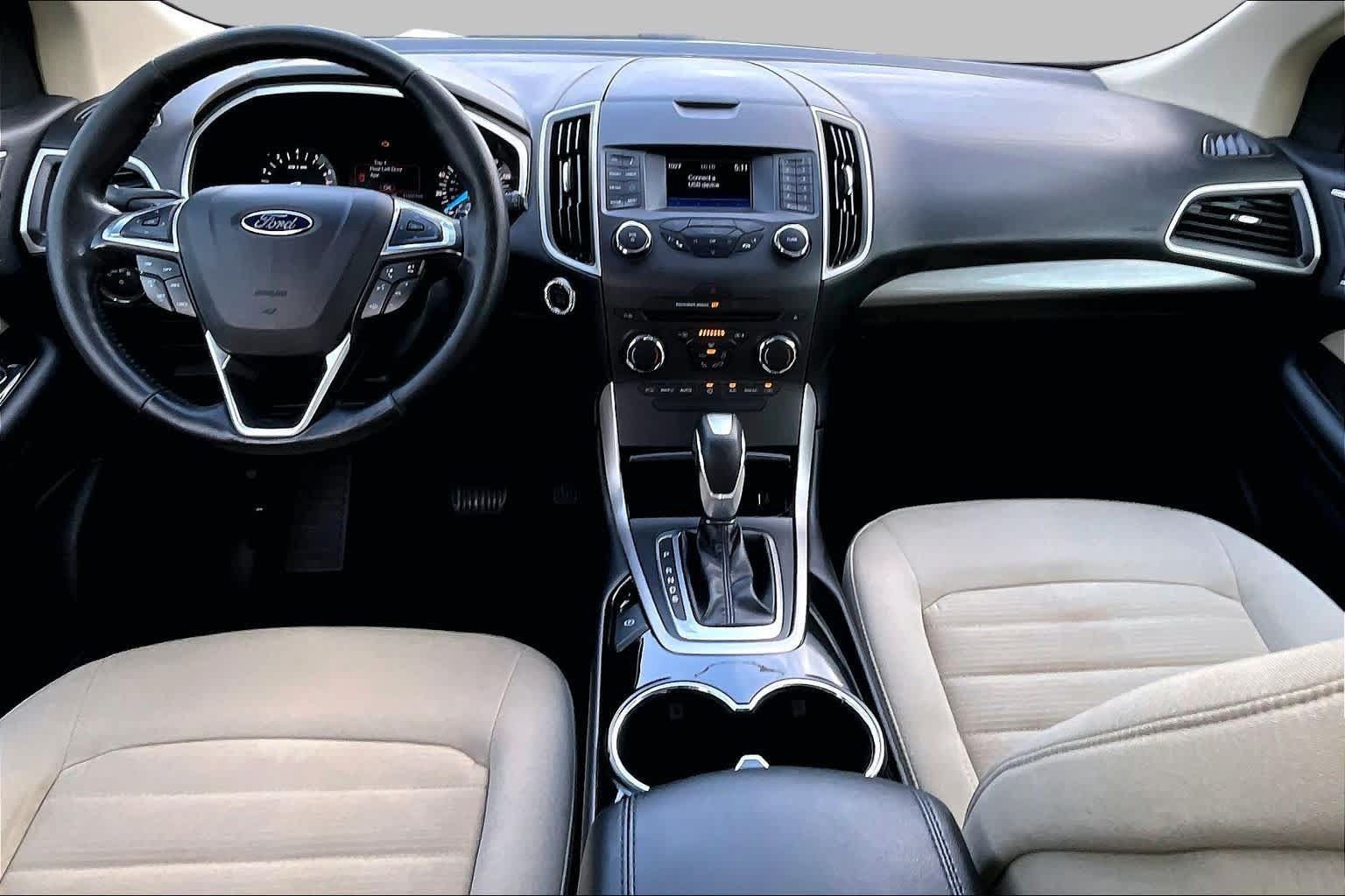 Used 2017 Ford Edge SEL FWD image 16