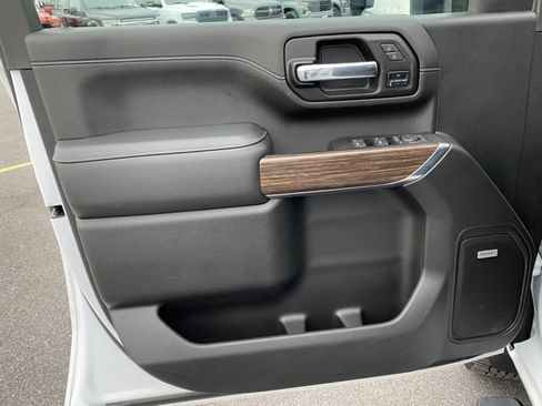 Used 2023 Chevrolet Silverado 2500 High Country w/ Z71 Off-Road Package image 11