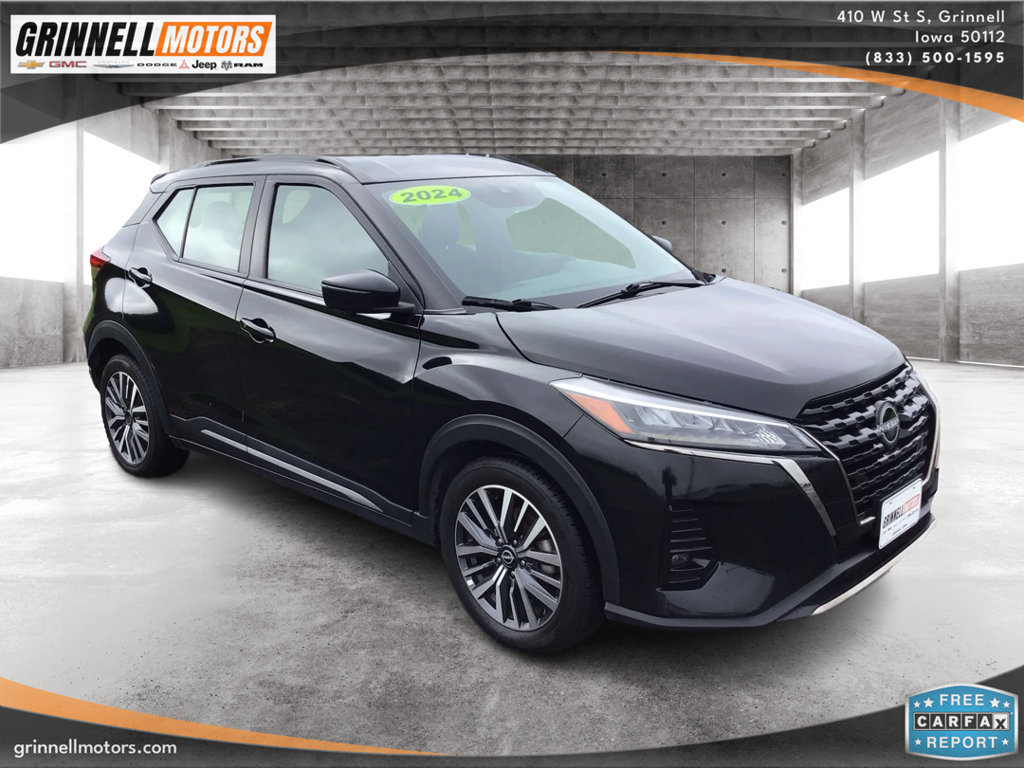 Used 2024 Nissan Kicks SR FWD image 3