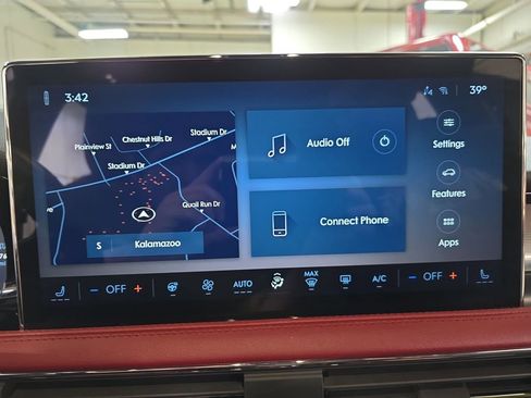 Used 2023 Lincoln Corsair Reserve w/ Equipment Group 201A image 25