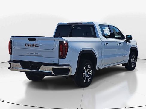 Used 2025 GMC Sierra 1500 SLT image 5