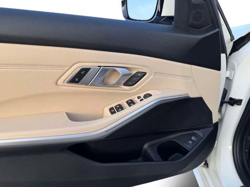 Used 2020 BMW 330i xDrive Sedan w/ Convenience Package image 21