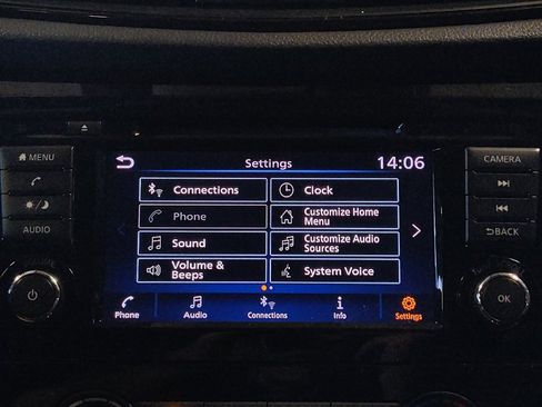 Used 2019 Nissan Rogue S FWD image 25