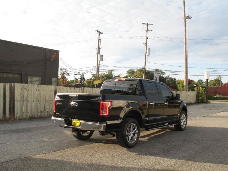 Used 2017 Ford F150 XLT w/ Equipment Group 302A Luxury AWD/4WD image 7