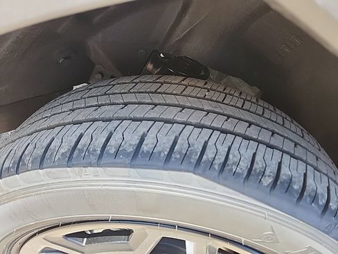 New 2026 Subaru Outback Limited AWD/4WD image 15